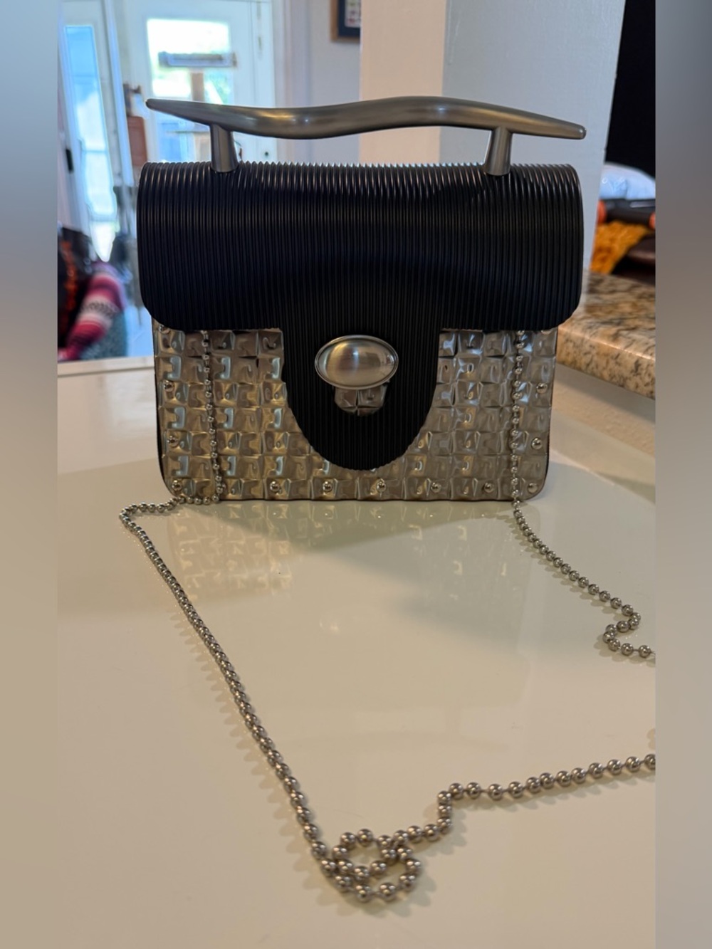 VTG Y2K Metallic Silver and Black Rubber Structured Crossbody Bag -Gloria Gerber - Picture 6 of 11